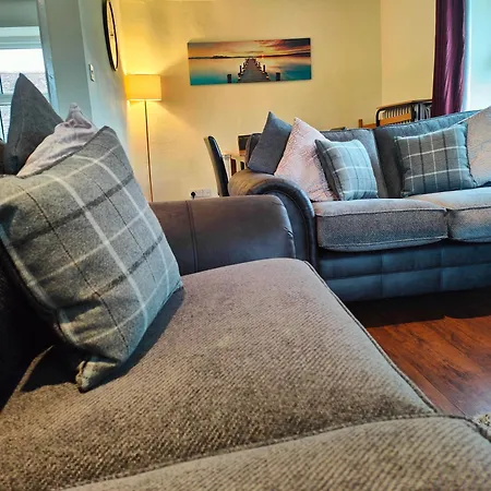 Apartament Holiday 6 *